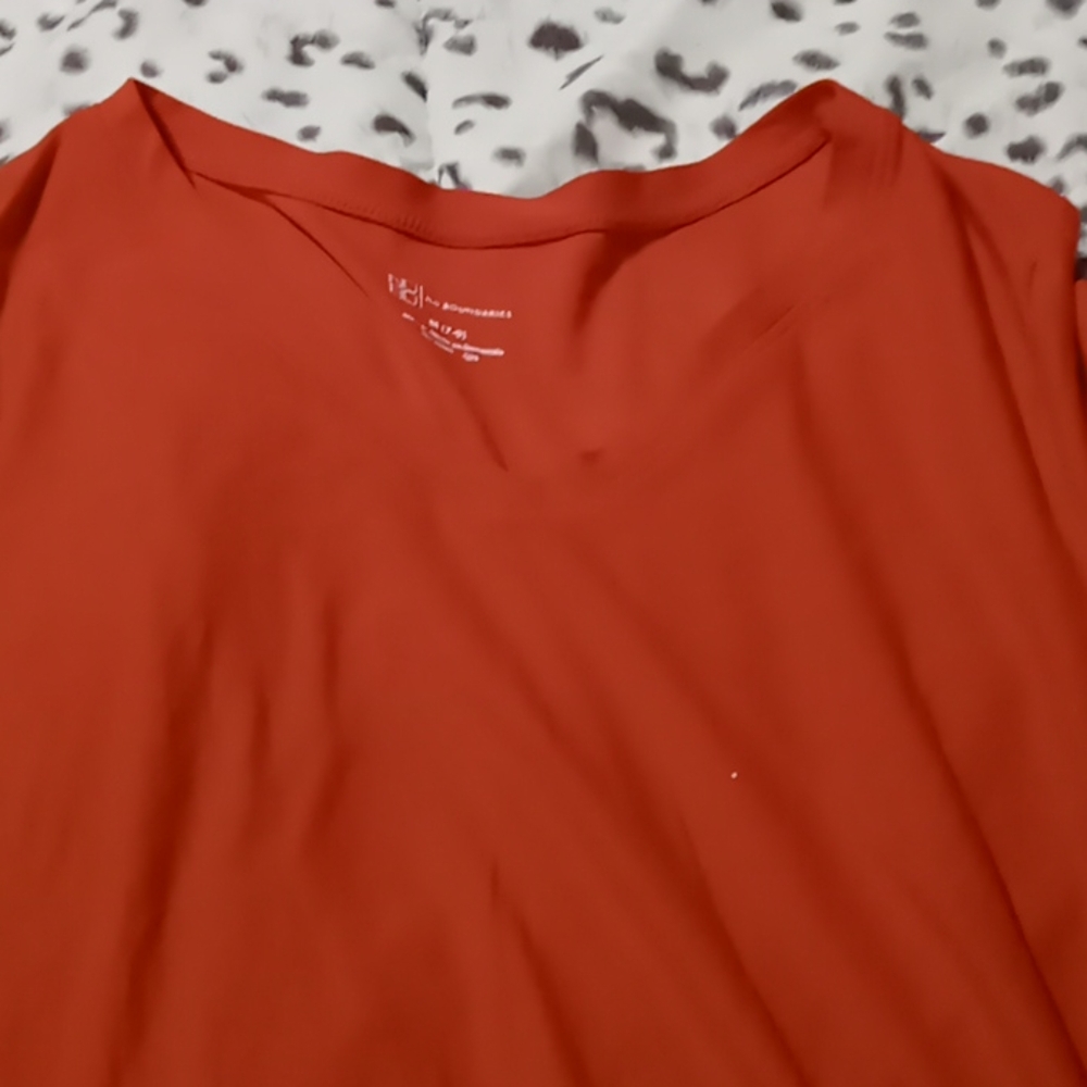 Shirt - Picture 2 of 6